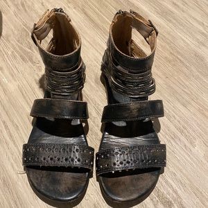 Bedstu black Artemis sandals 9